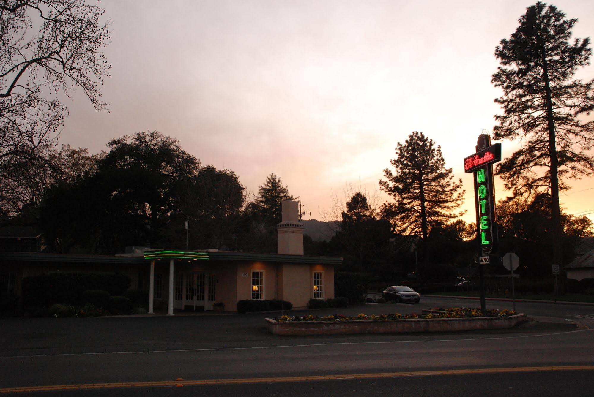 El Bonita Motel Сент-Хелина Экстерьер фото