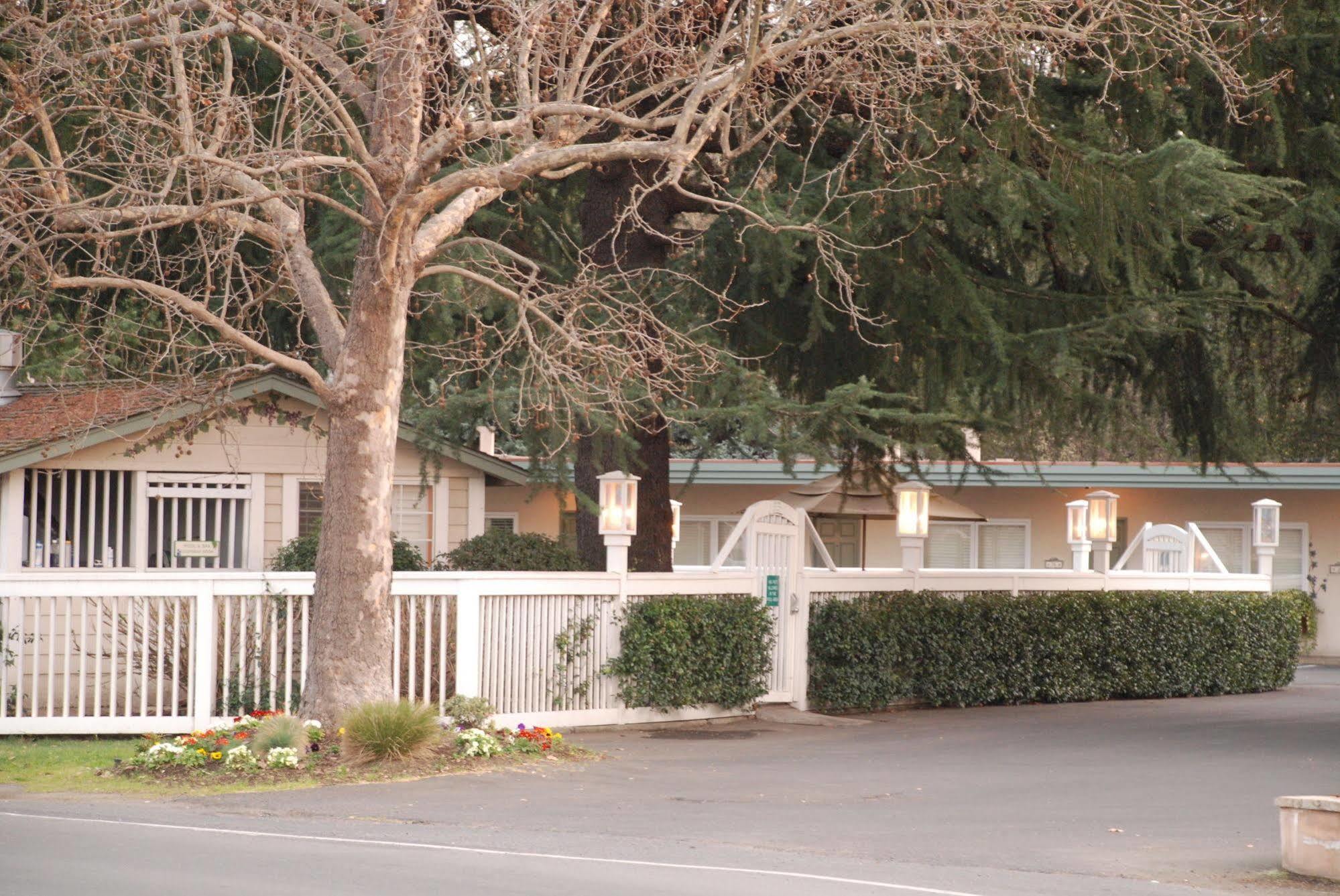 El Bonita Motel Сент-Хелина Экстерьер фото